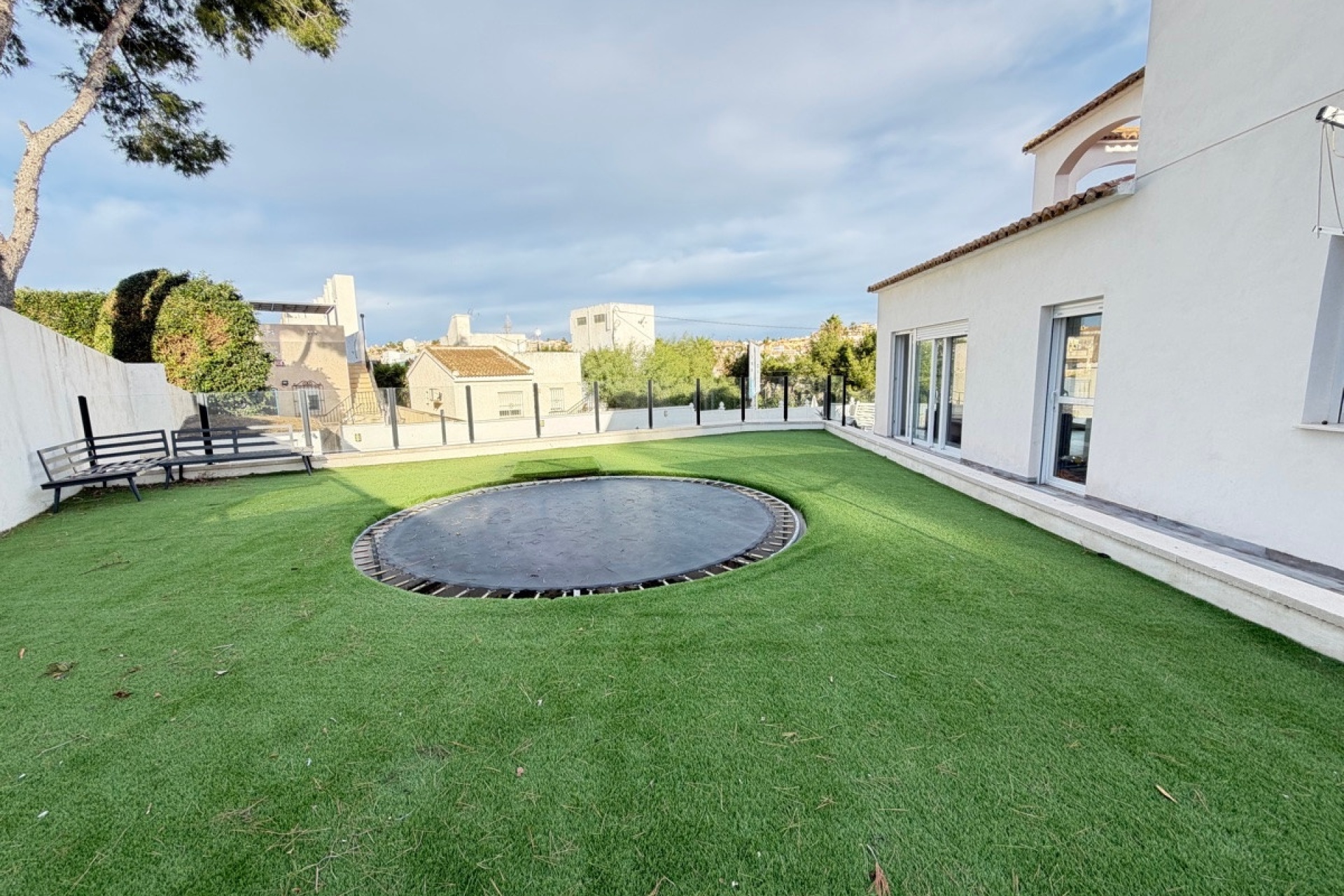 Resale - Villa - Orihuela - Villamartin