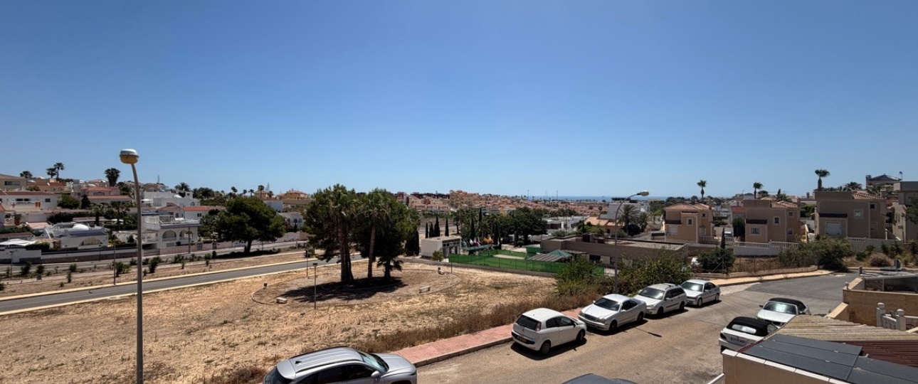Resale - Villa - Orihuela - Villamartin