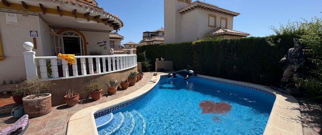 Resale - Villa - Orihuela - Villamartin