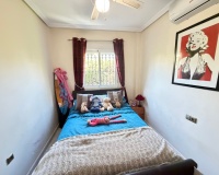Resale - Villa - Orihuela - Villamartin