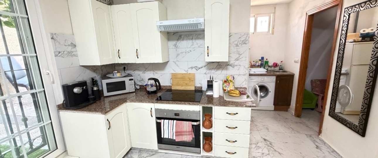 Resale - Villa - Orihuela - Villamartin