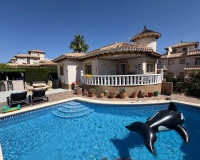 Resale - Villa - Orihuela - Villamartin