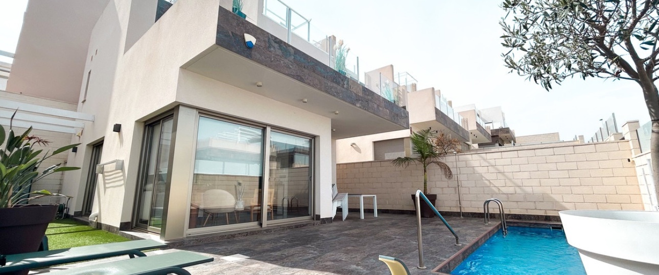 Resale - Villa - Orihuela - Villamartin