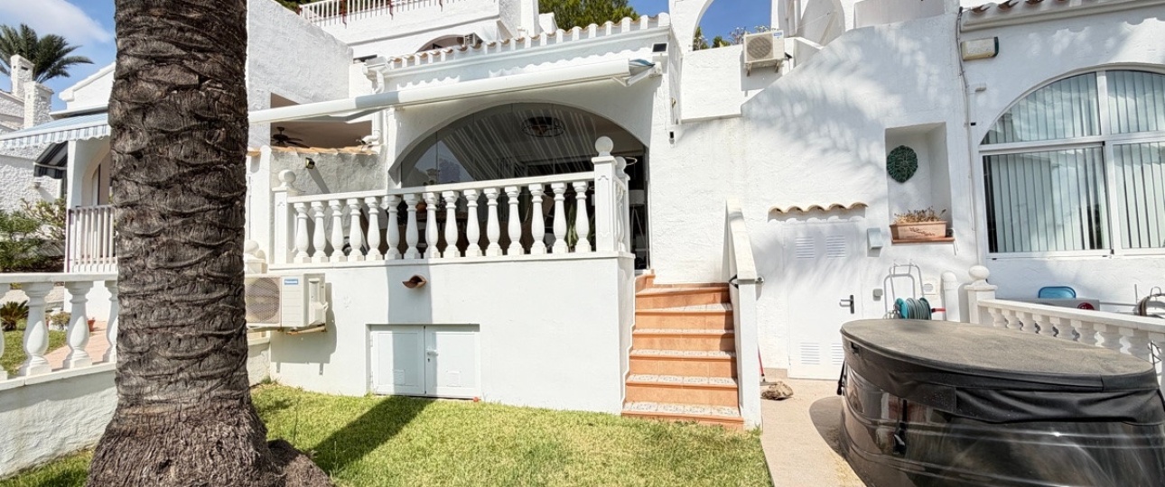 Resale - Villa - Orihuela - Villamartin