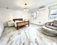 Resale - Villa - Orihuela - Villamartin