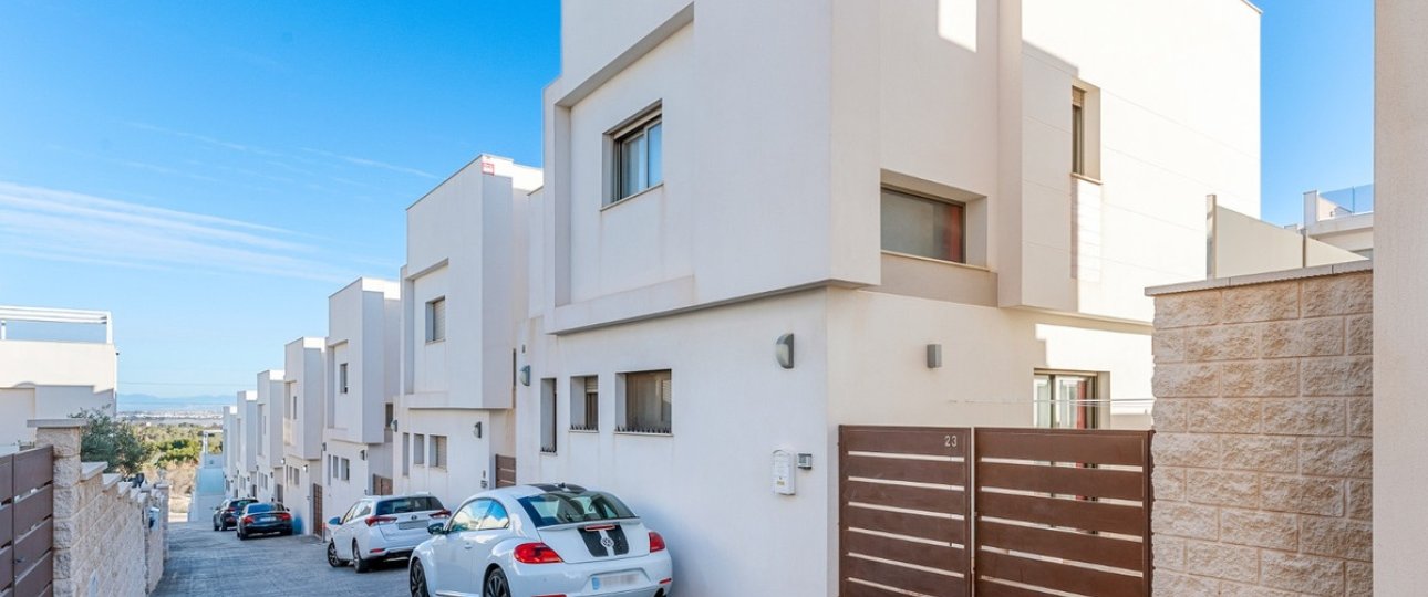 Resale - Villa - Orihuela - Villamartin