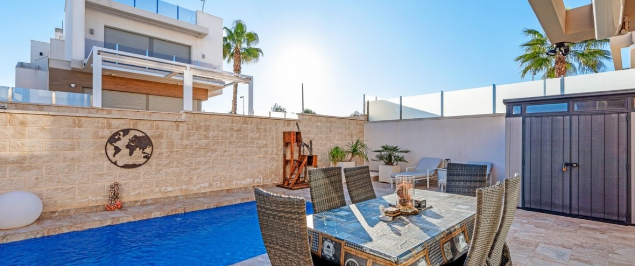 Resale - Villa - Orihuela - Villamartin