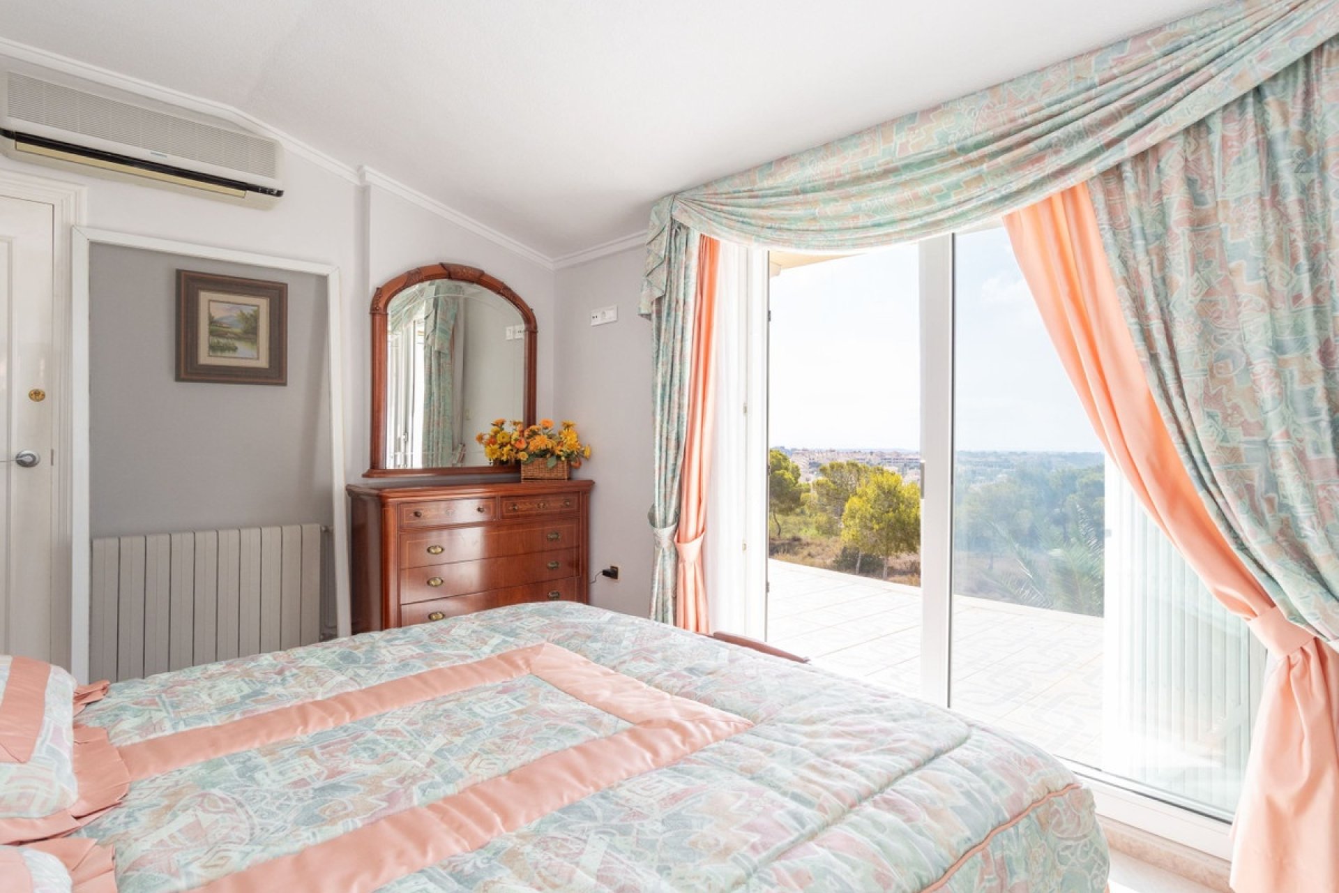 Resale - Villa - Orihuela - Villamartin