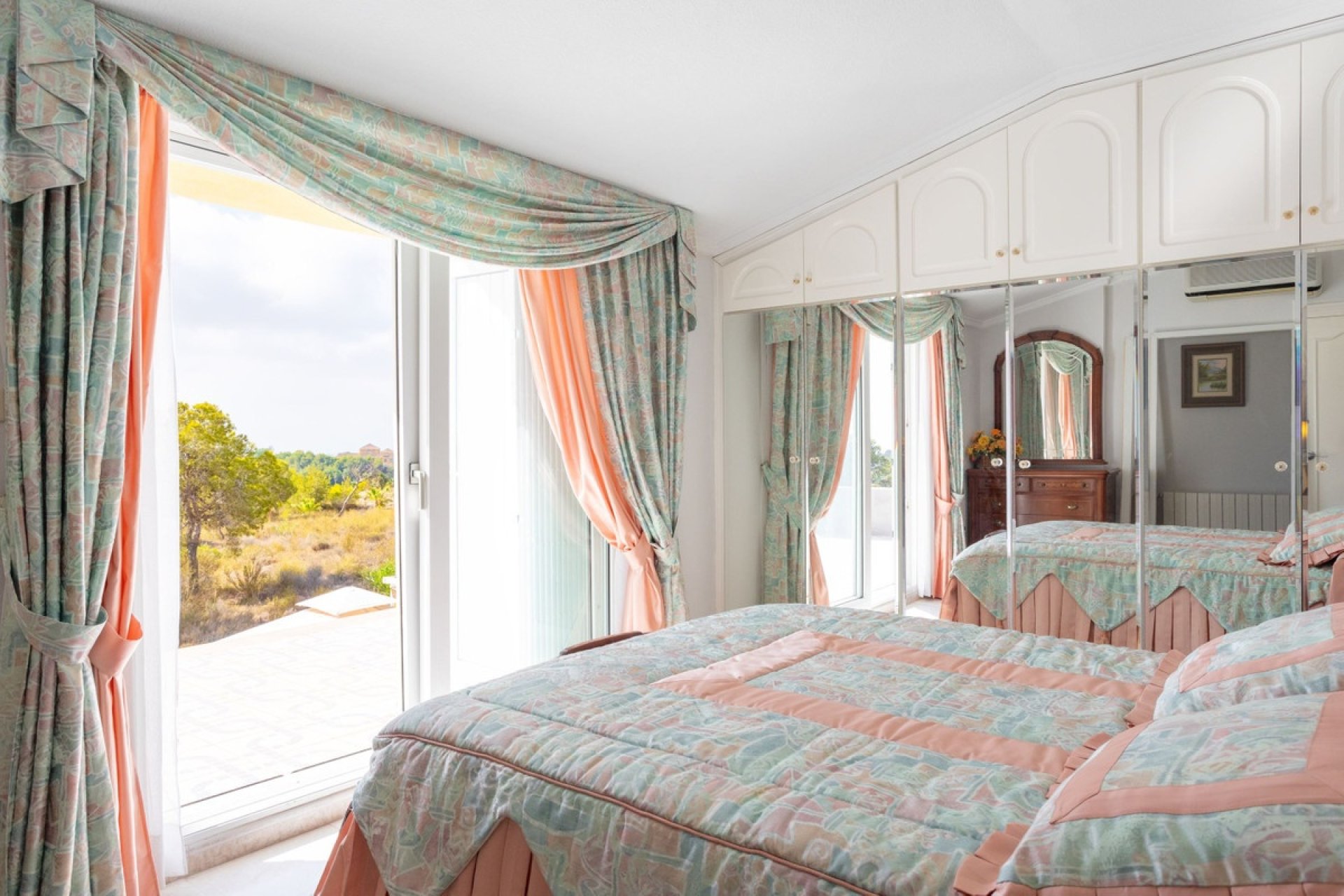Resale - Villa - Orihuela - Villamartin