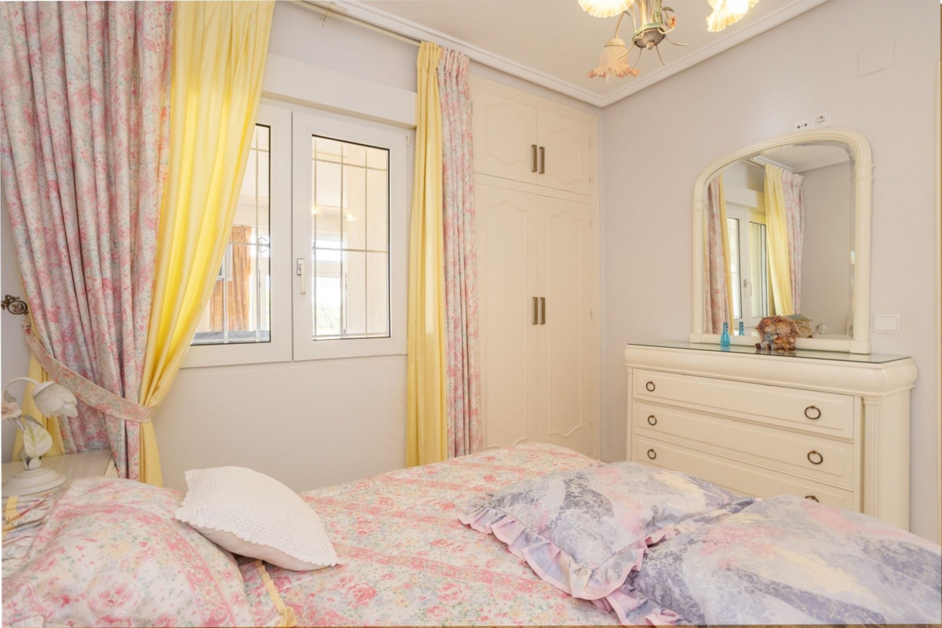 Resale - Villa - Orihuela - Villamartin