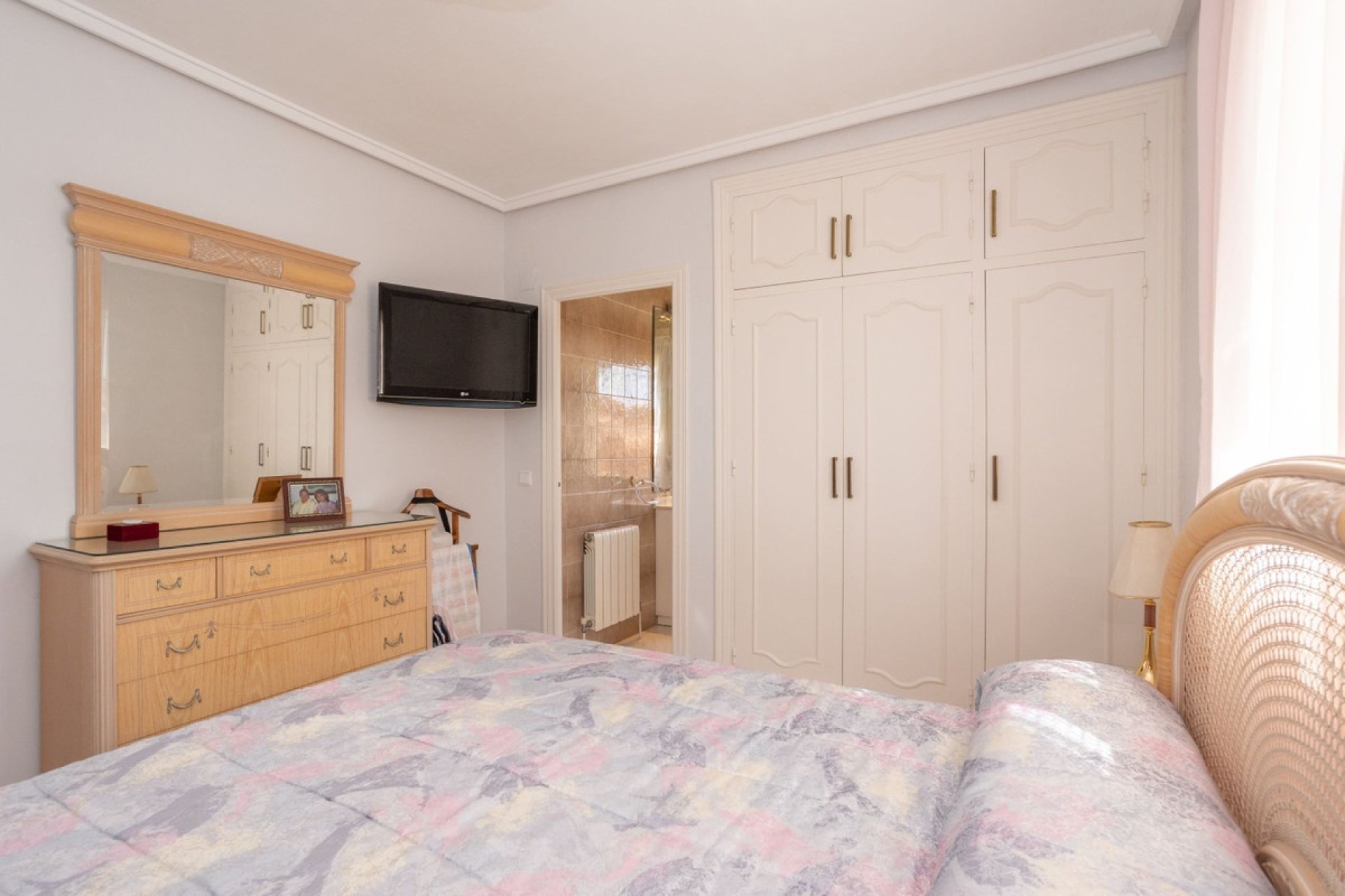 Resale - Villa - Orihuela - Villamartin