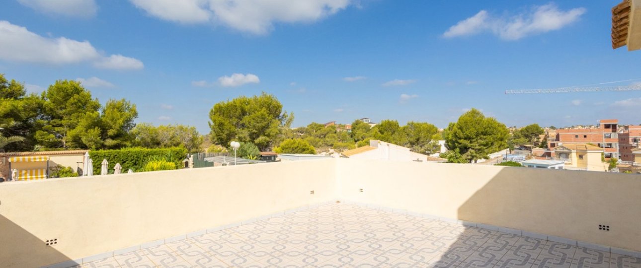 Resale - Villa - Orihuela - Villamartin