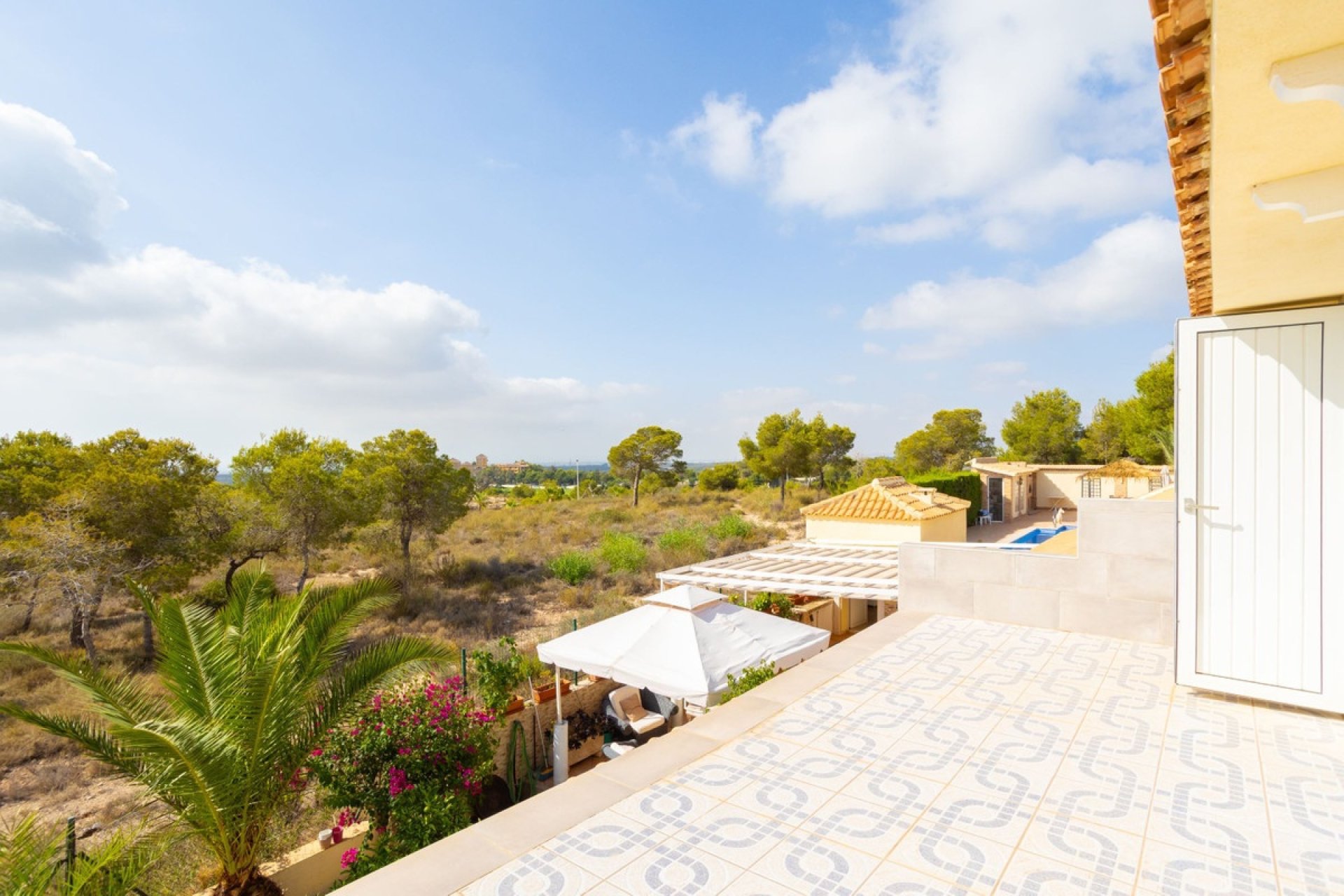 Resale - Villa - Orihuela - Villamartin