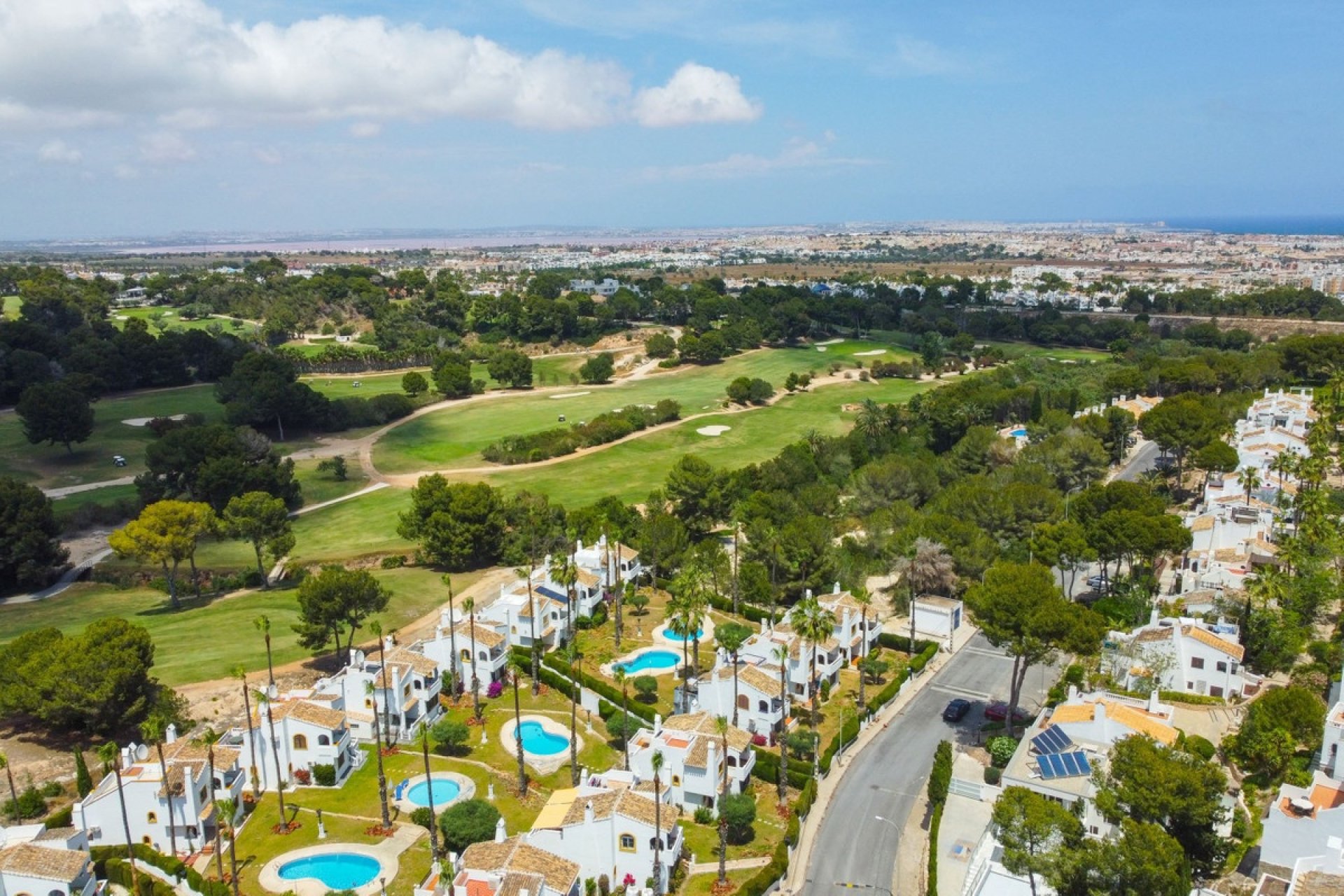 Resale - Villa - Orihuela - Villamartin