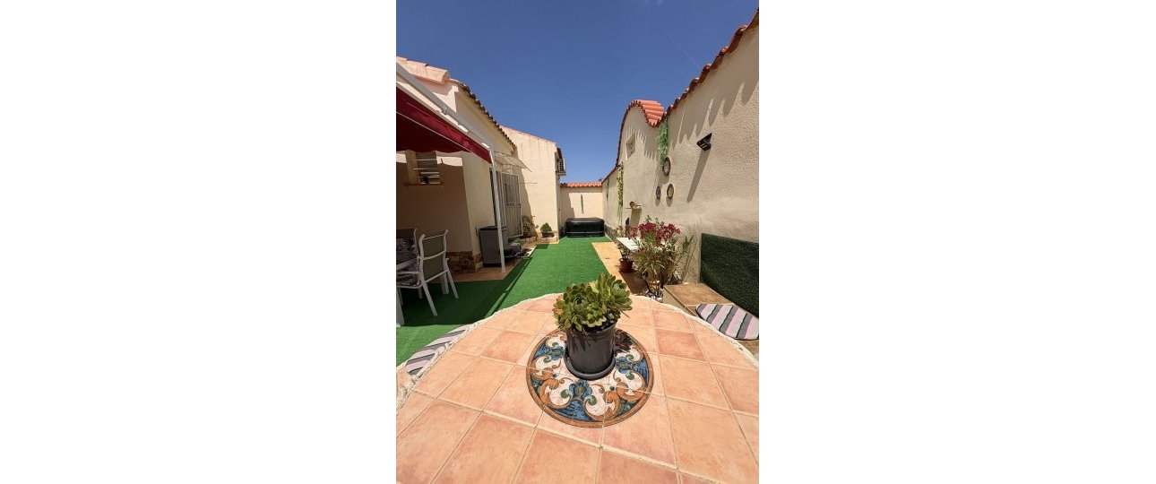 Resale - Villa - San Fulgencio - La Marina