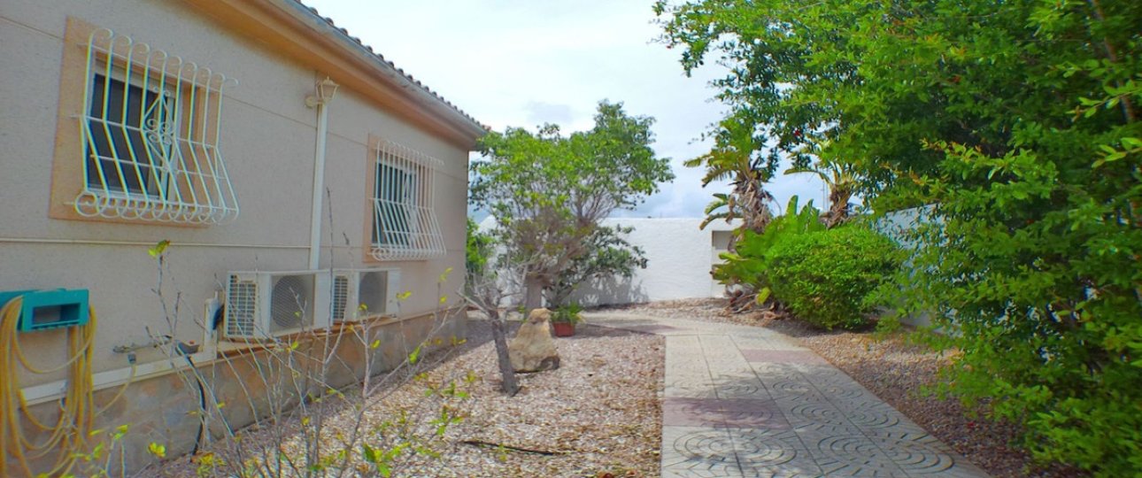 Resale - Villa - San Fulgencio - La Marina