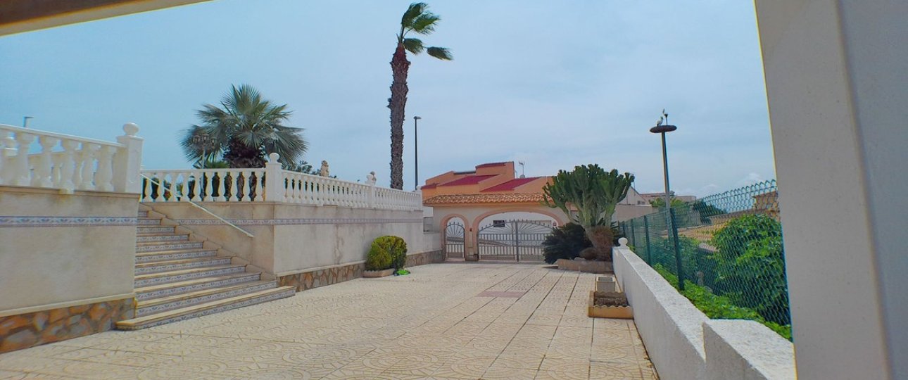 Resale - Villa - San Fulgencio - La Marina