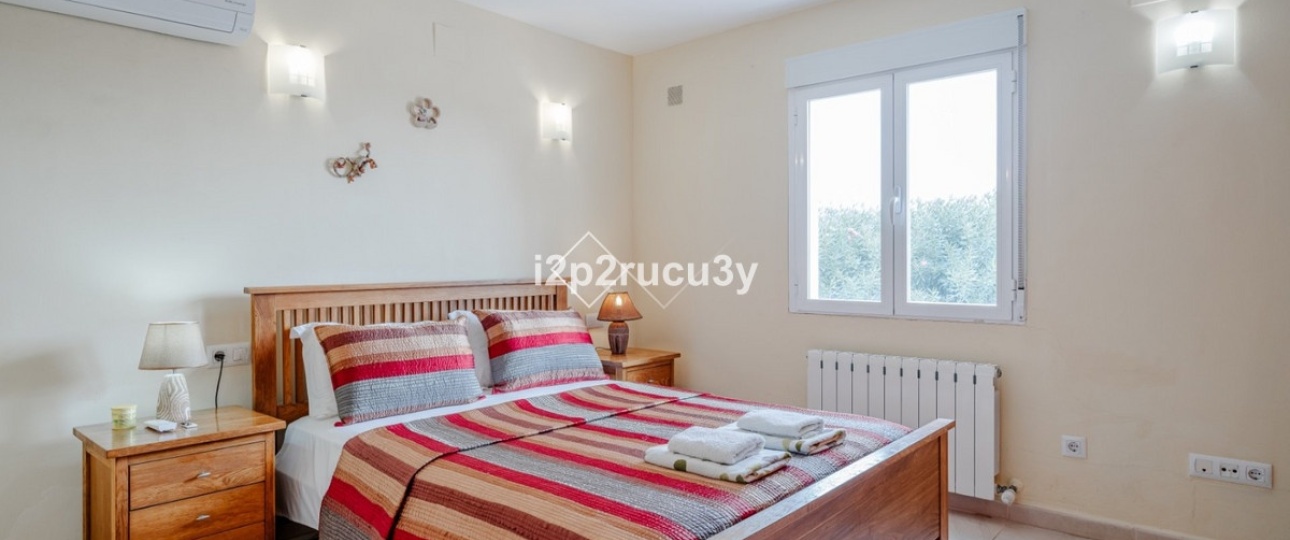 Resale - Villa - Teulada - Moraira