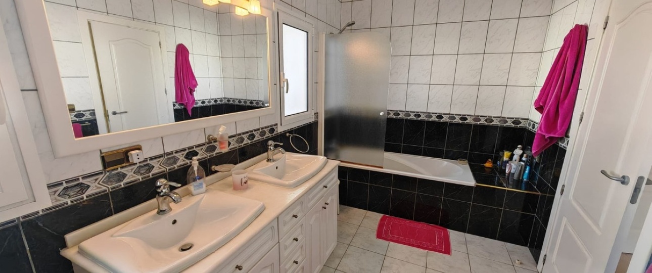 Resale - Villa - Teulada - Moraira