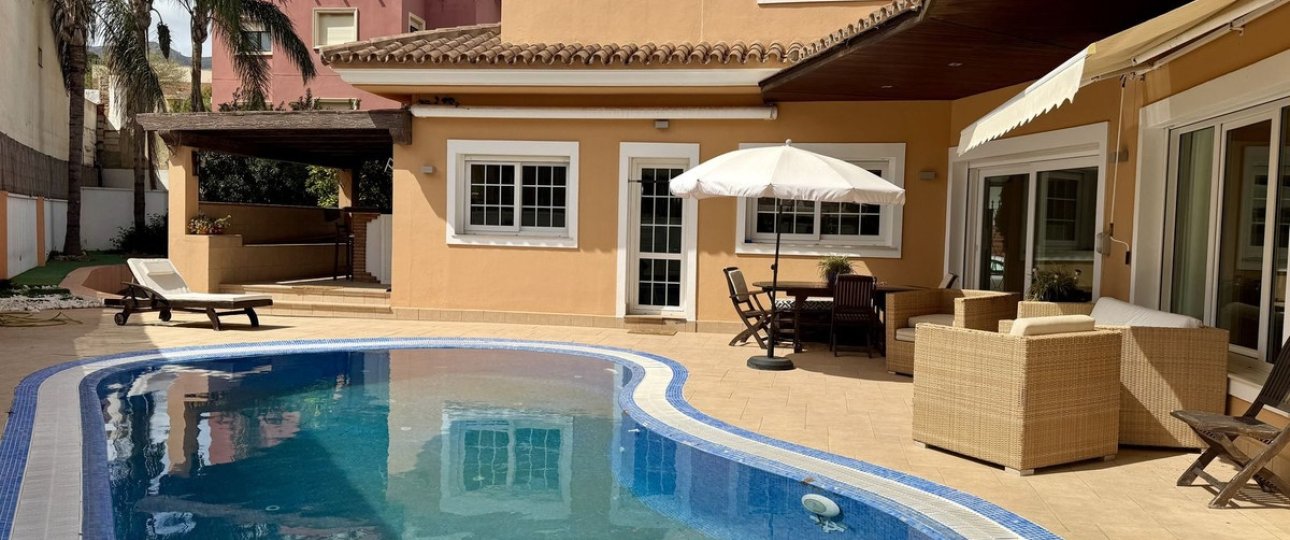 Resale - Villa - Torremolinos - Playamar