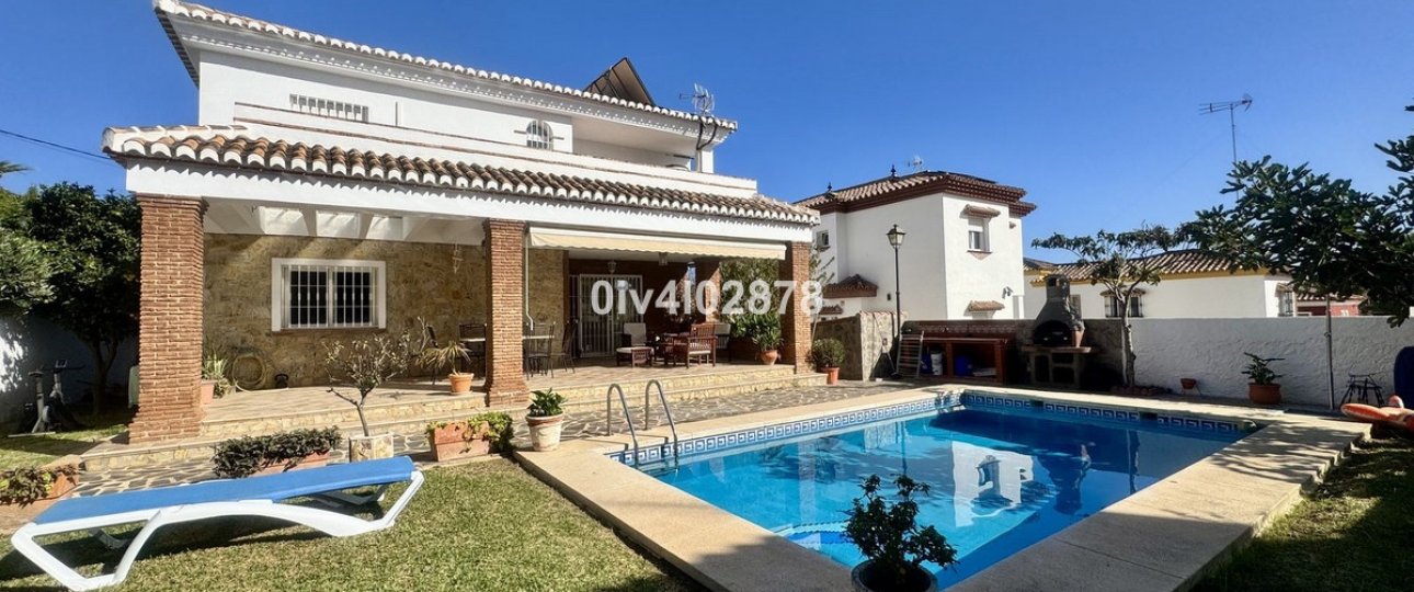 Resale - Villa - Torremolinos