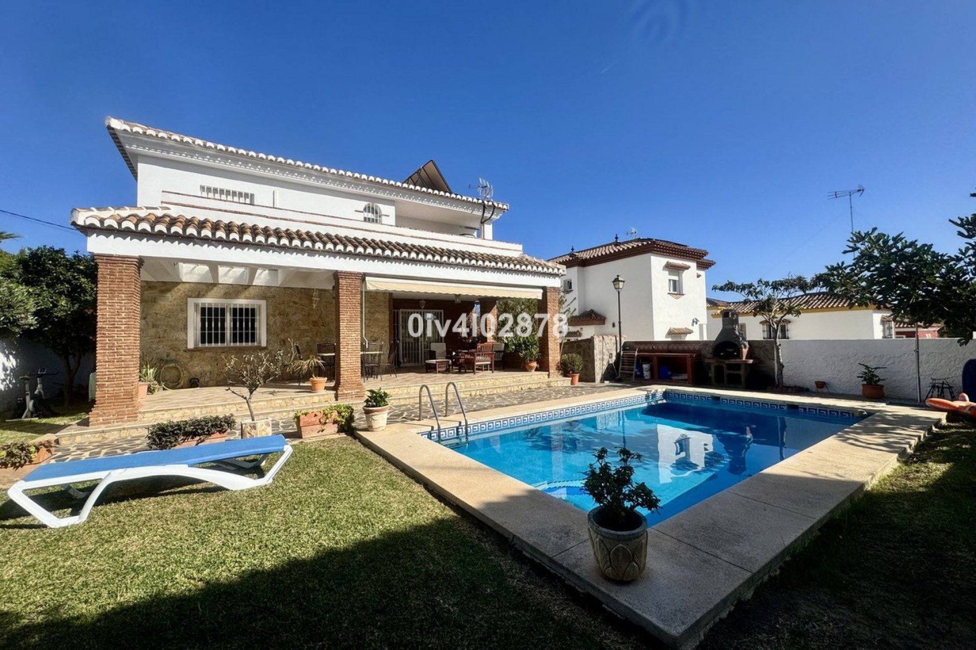Resale - Villa - Torremolinos