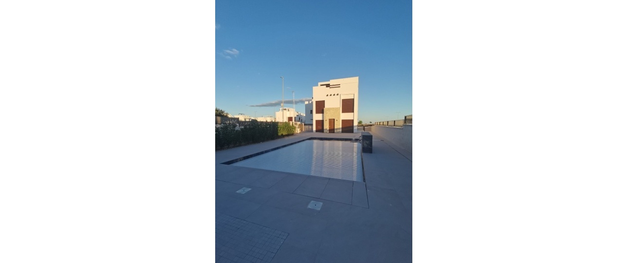 Rynek pierwotny - Laguna Azul Villa - Los Montesinos - La Herrada