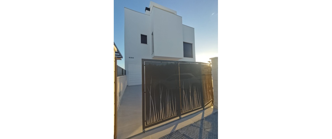 Rynek pierwotny - Laguna Azul Villa - Los Montesinos - La Herrada