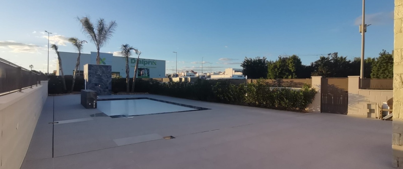Rynek pierwotny - Laguna Azul Villa - Los Montesinos - La Herrada