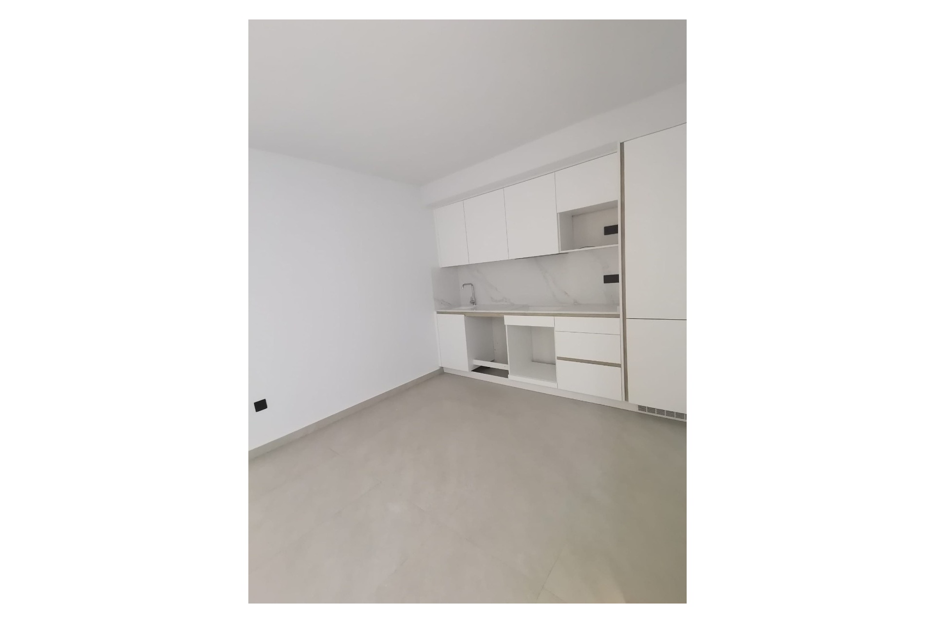 Rynek pierwotny - Laguna Azul Villa - Los Montesinos - La Herrada