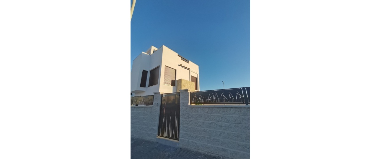 Rynek pierwotny - Laguna Azul Villa - Los Montesinos - La Herrada