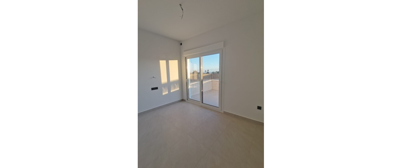 Rynek pierwotny - Laguna Azul Villa - Los Montesinos - La Herrada