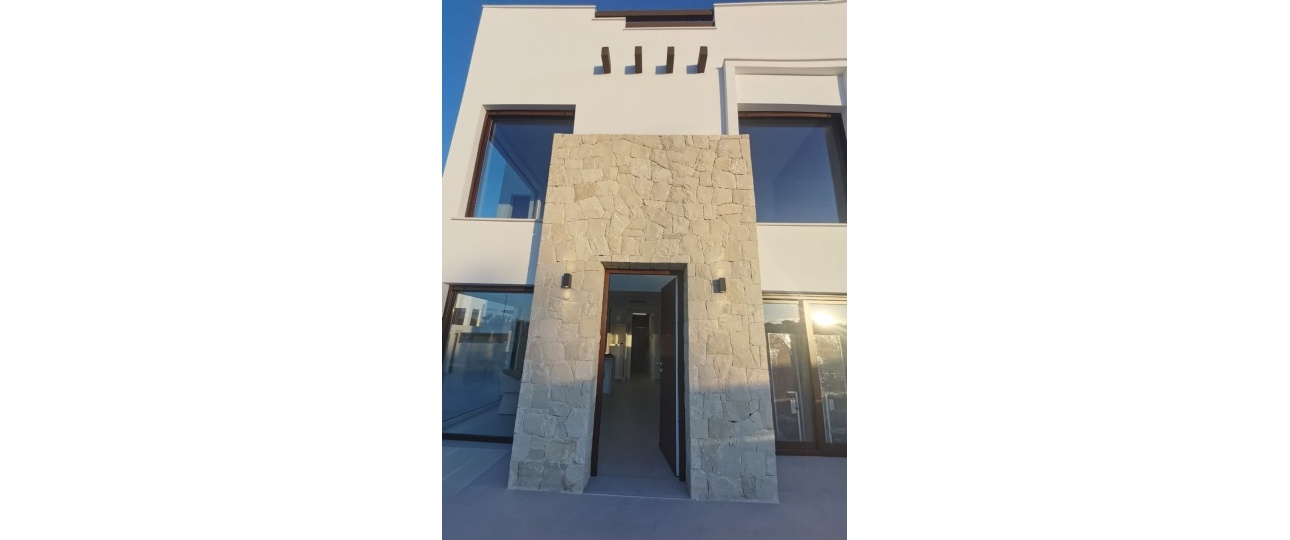 Rynek pierwotny - Laguna Azul Villa - Los Montesinos - La Herrada