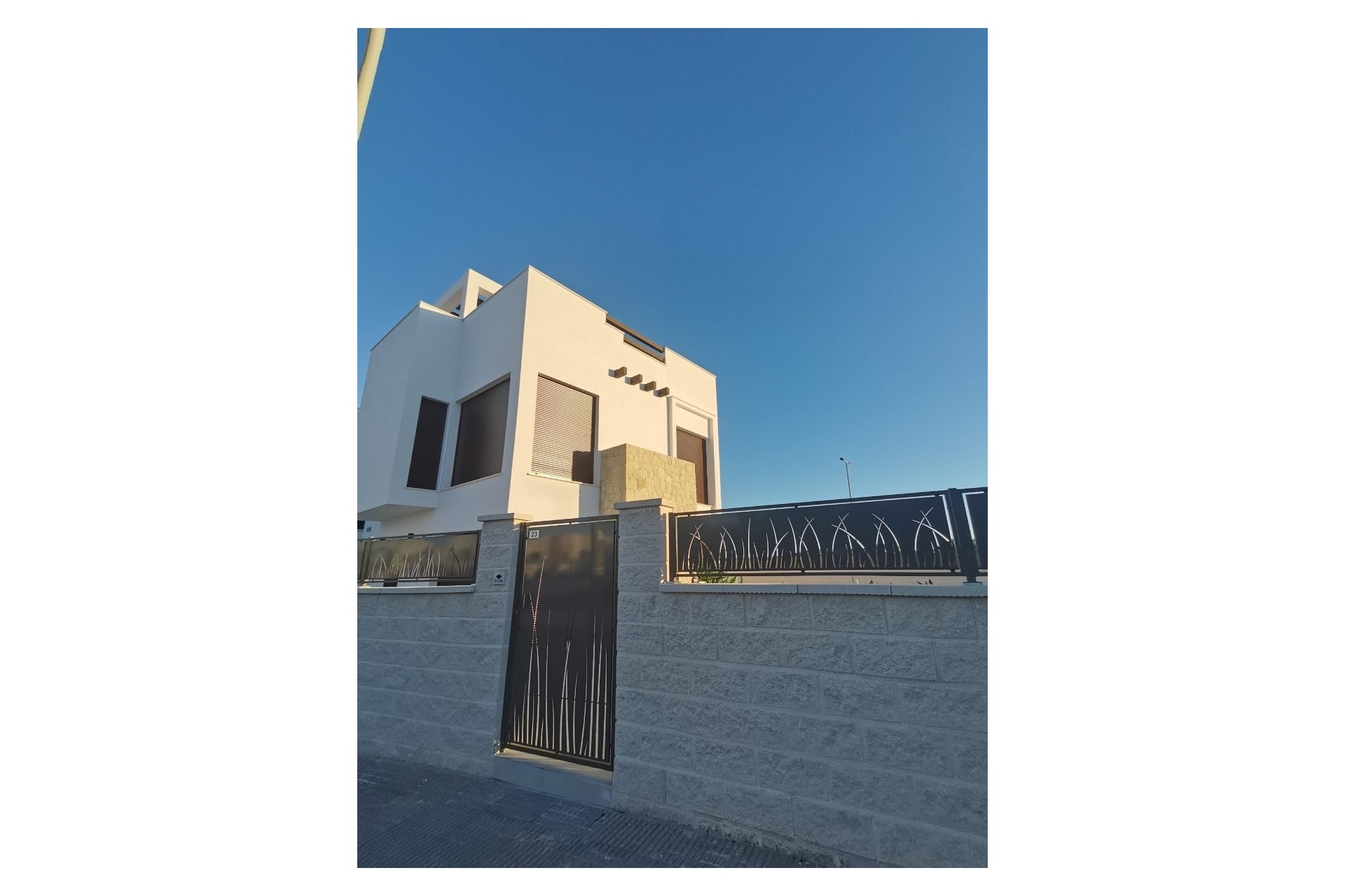 Rynek pierwotny - Laguna Azul Villa - Los Montesinos - La Herrada