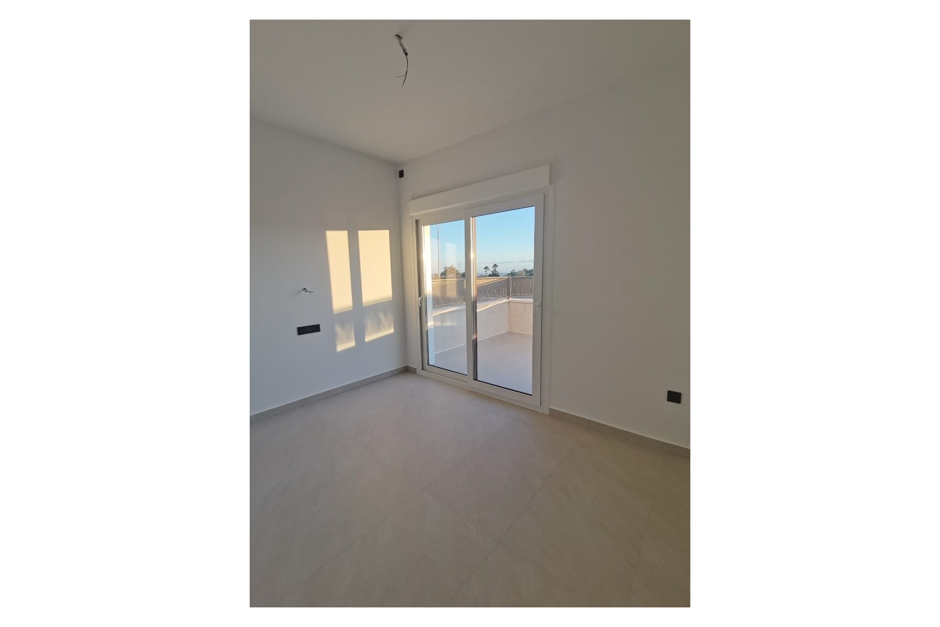 Rynek pierwotny - Laguna Azul Villa - Los Montesinos - La Herrada