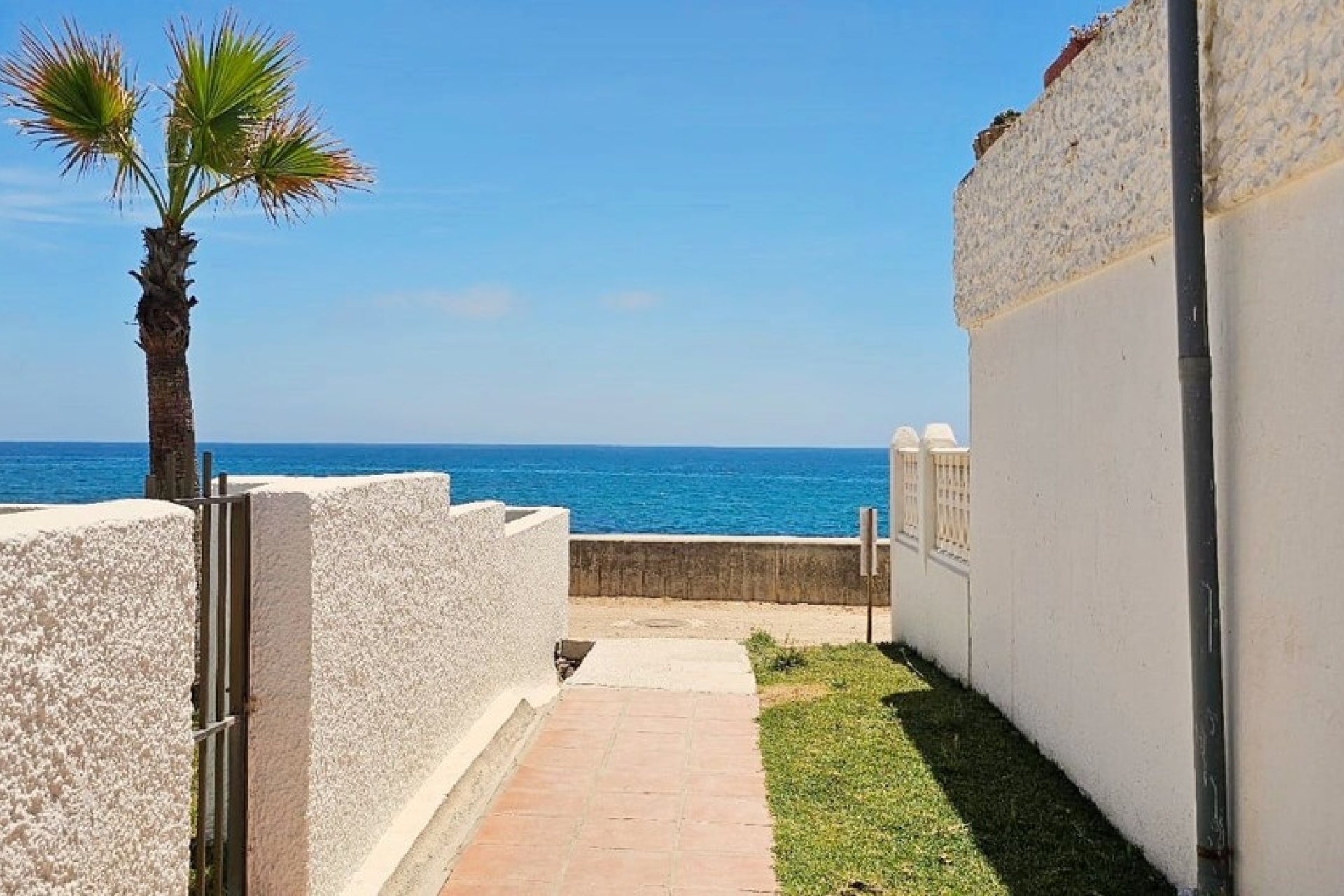 Rynek pierwotny - Villa - Estepona - Estepona Centro