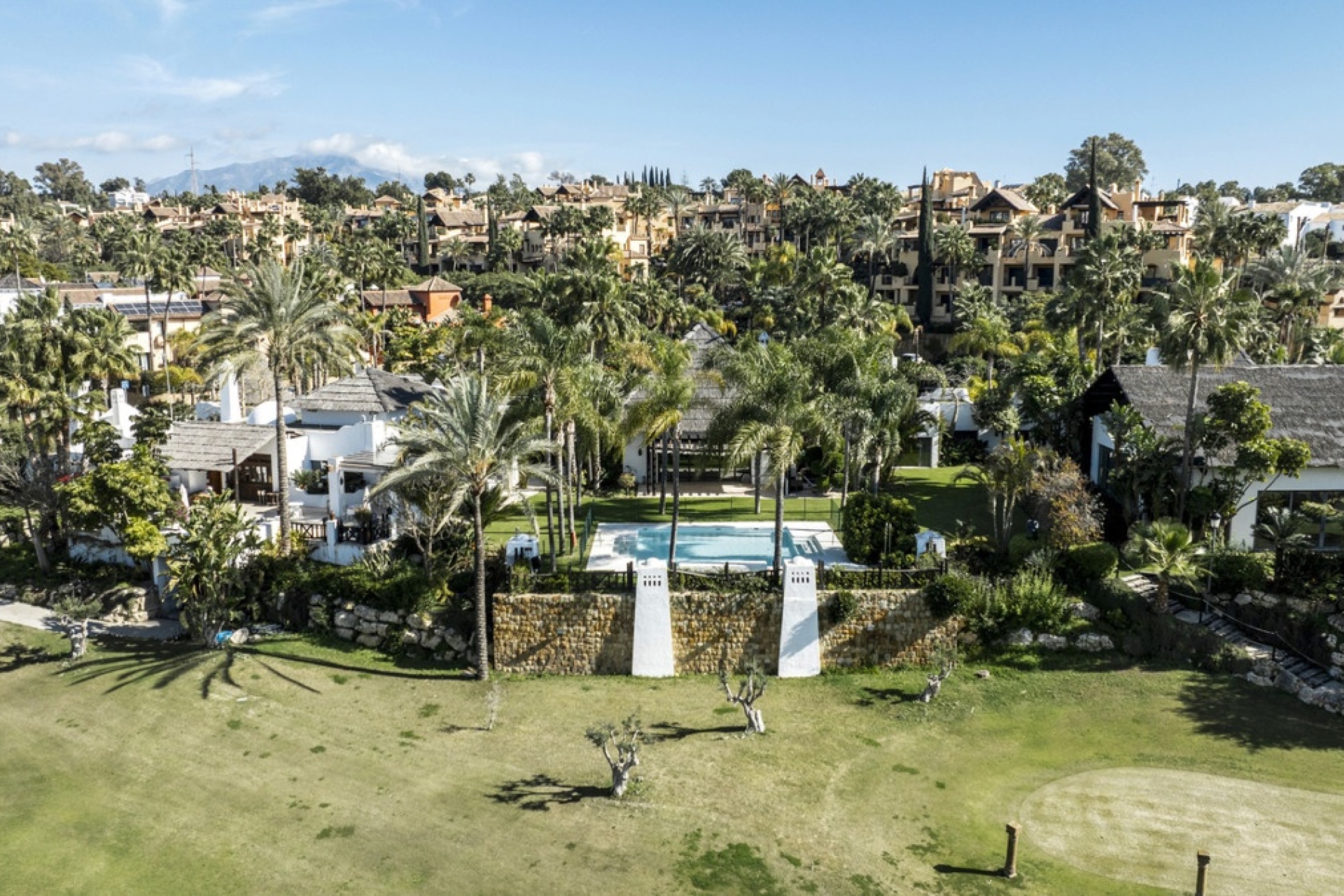 Rynek pierwotny - Villa - Estepona - Estepona Centro