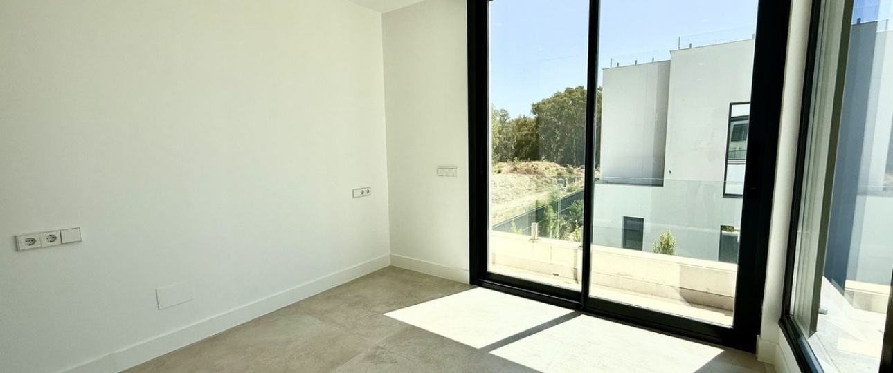 Rynek pierwotny - Villa - Estepona - New Golden Mile