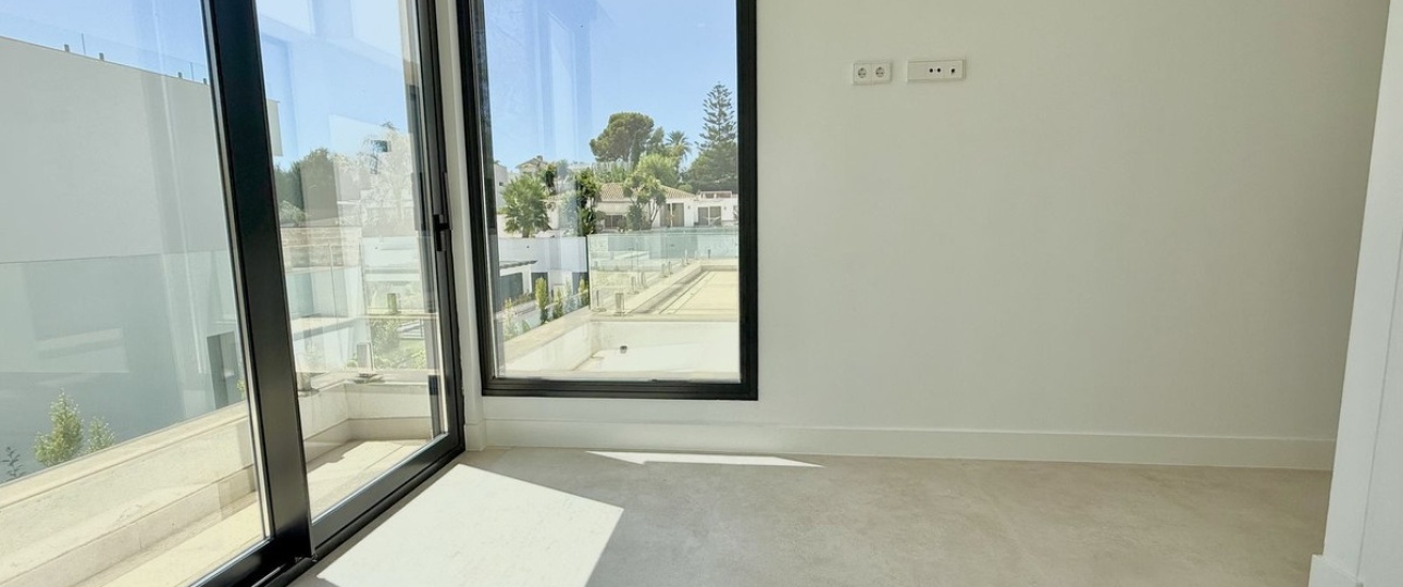 Rynek pierwotny - Villa - Estepona - New Golden Mile
