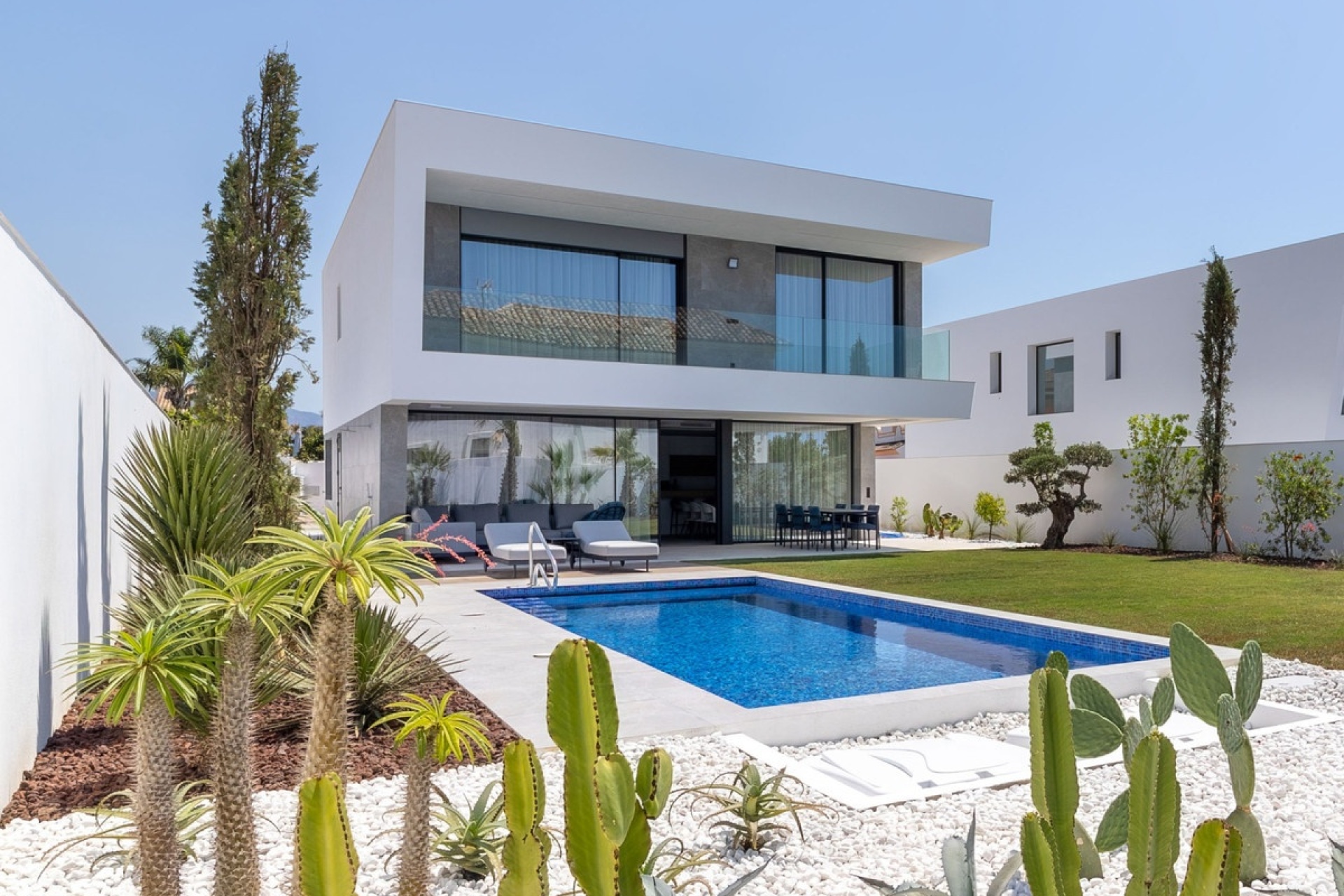 Rynek pierwotny - Villa - Marbella - San Pedro de Alcántara