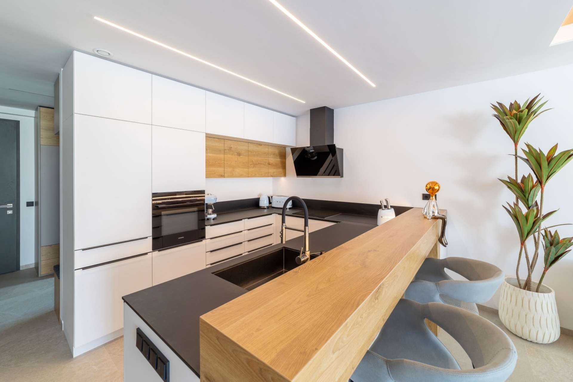 Rynek pierwotny - Villa - Marbella - San Pedro de Alcántara