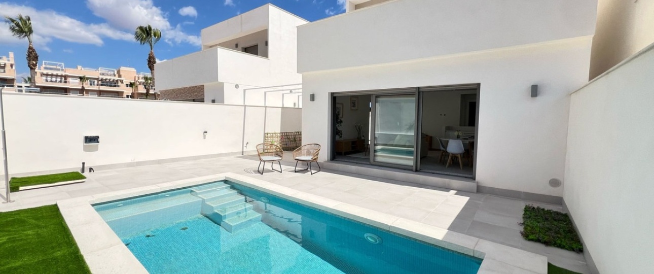 Rynek pierwotny - Villa - Orihuela - La Zenia