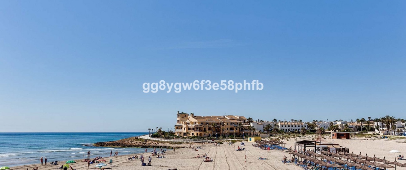 Rynek pierwotny - Villa - Orihuela - La Zenia