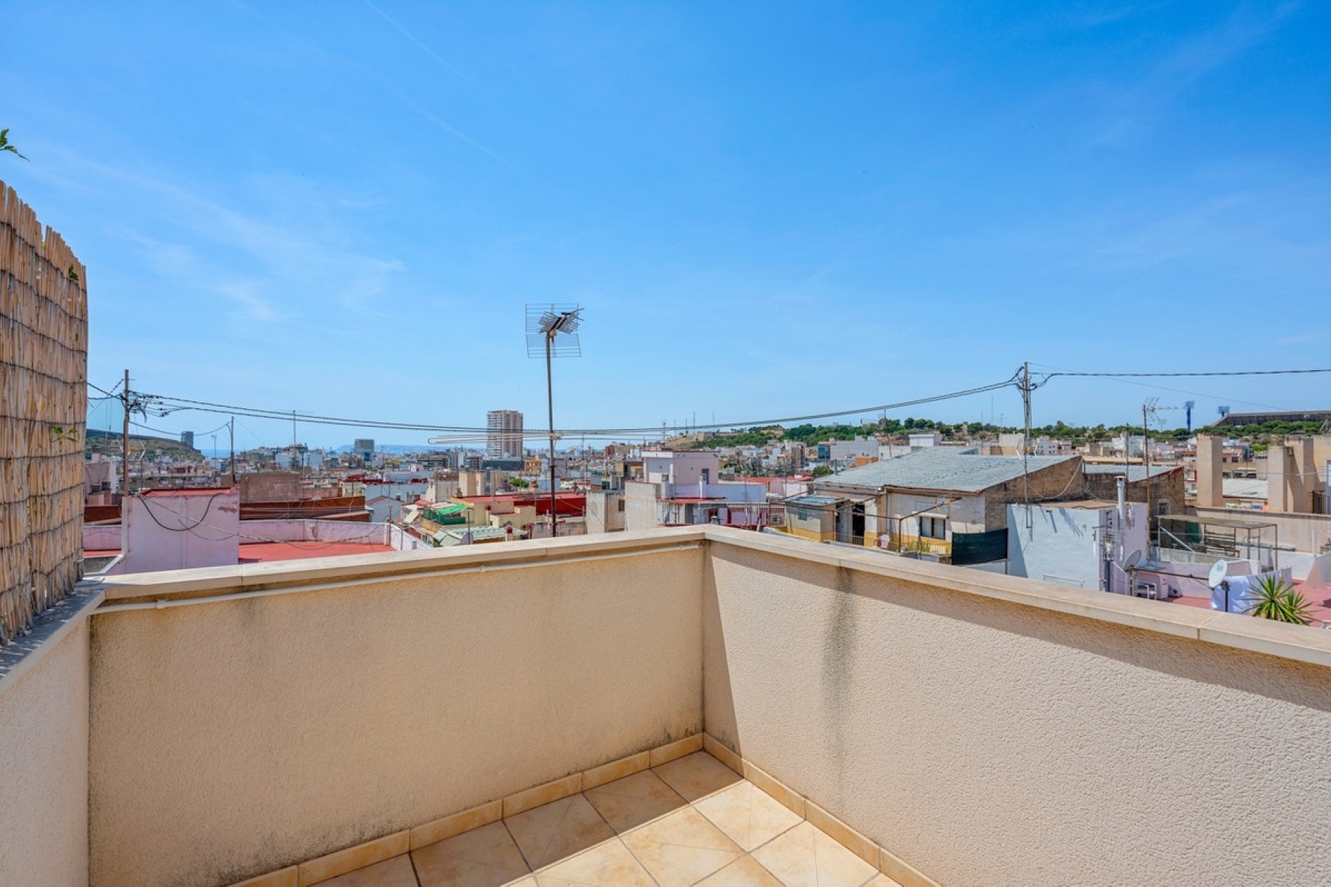 Rynek wtórny - apartment - Alicante - Alicante Centro