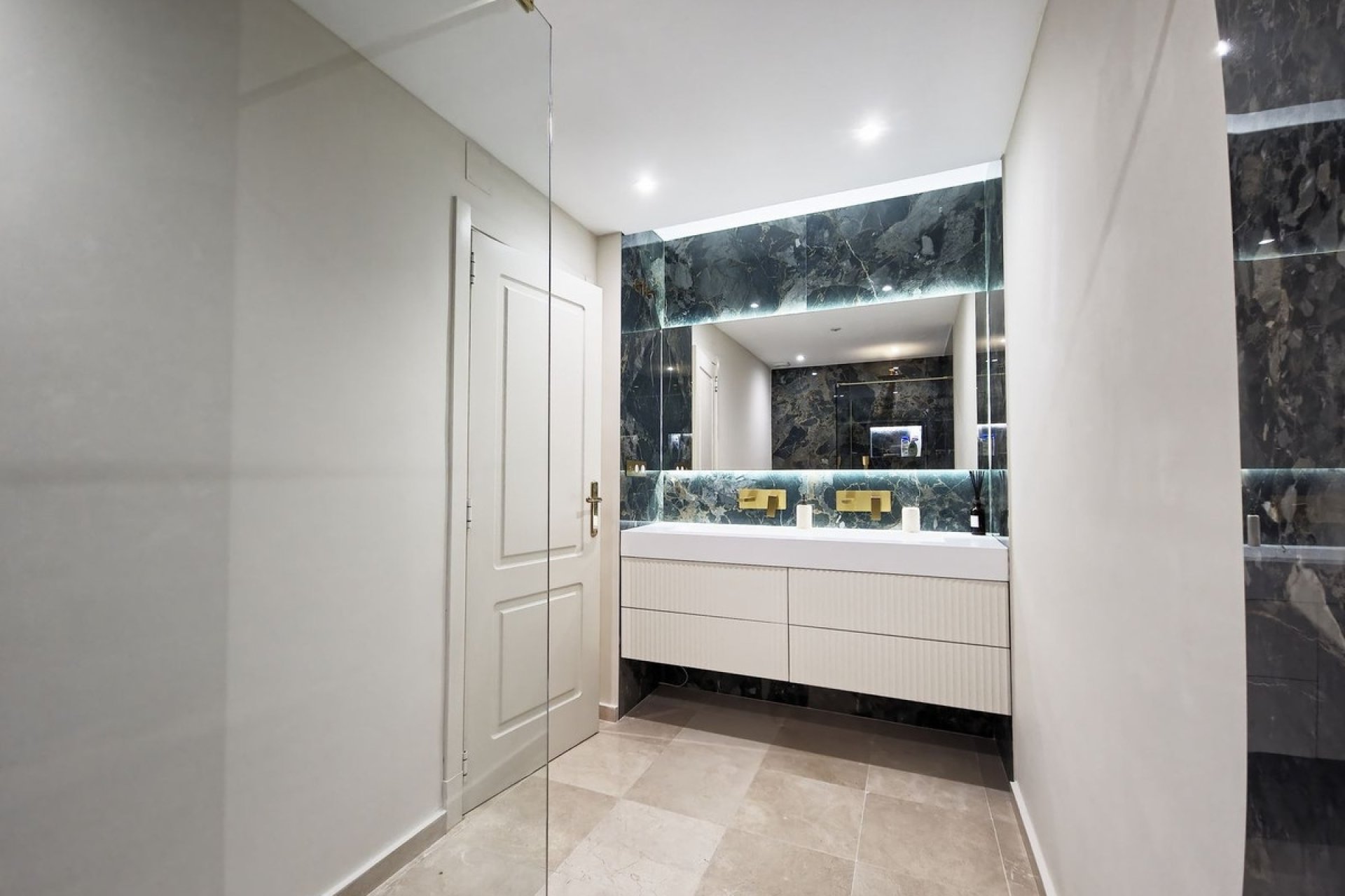 Rynek wtórny - apartment - Benahavís - Benahavís Centro