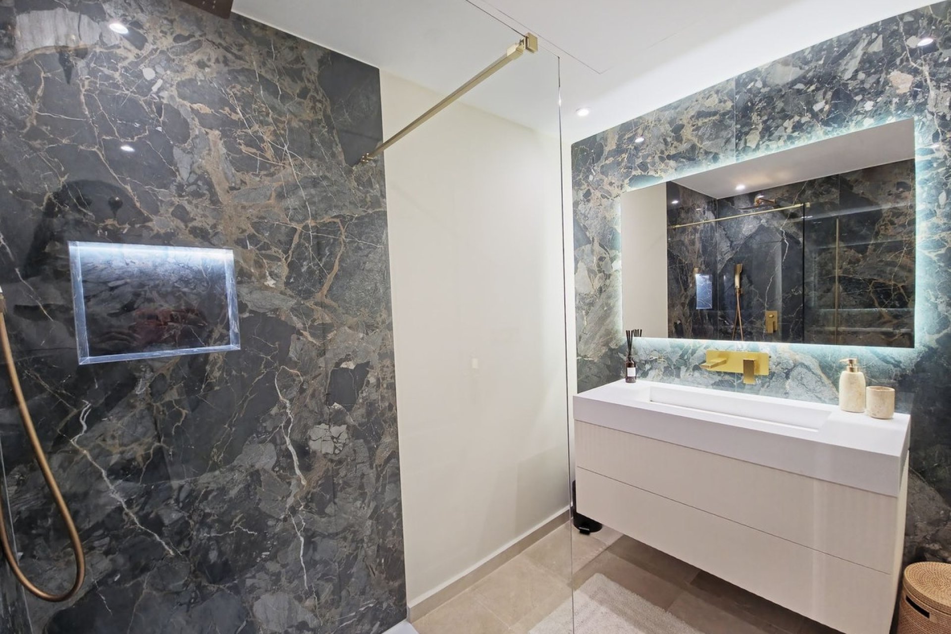 Rynek wtórny - apartment - Benahavís - Benahavís Centro