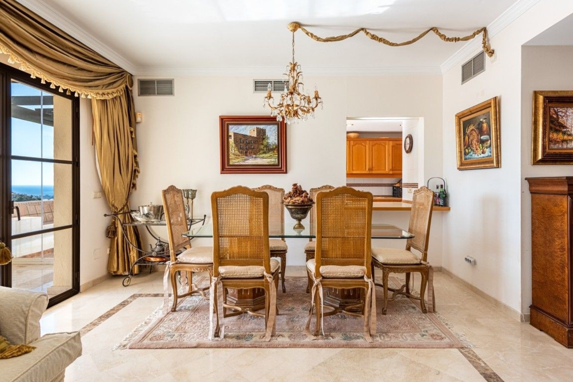 Rynek wtórny - apartment - Benahavís - Benahavís Centro