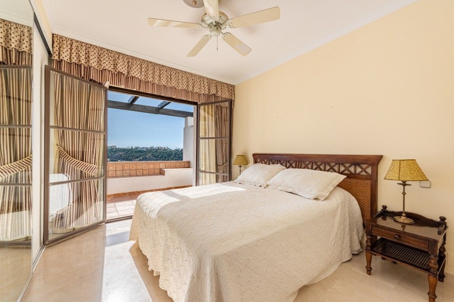 Rynek wtórny - apartment - Benahavís - Benahavís Centro