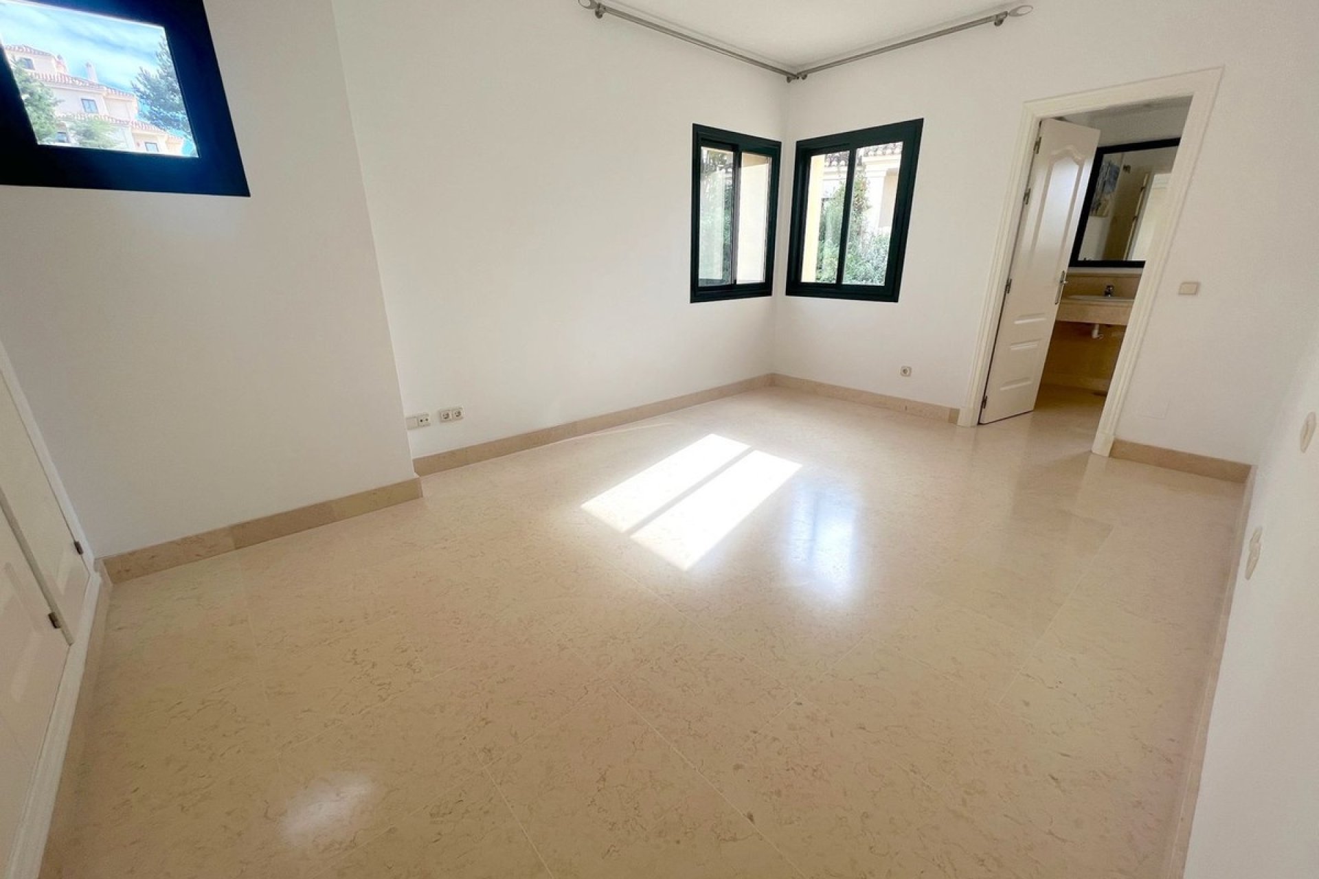 Rynek wtórny - apartment - Benahavís - Benahavís Centro