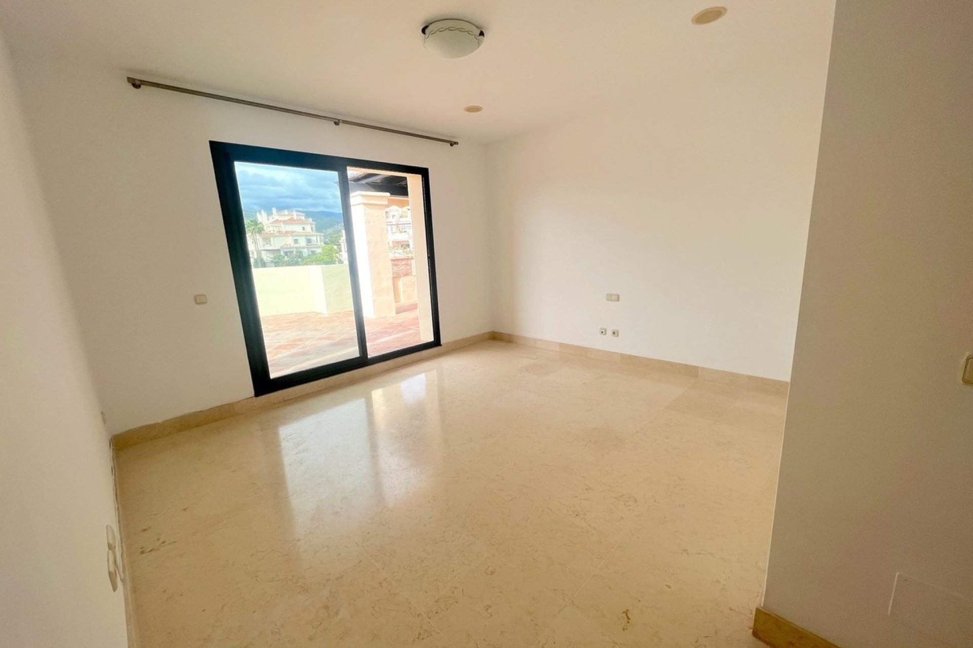 Rynek wtórny - apartment - Benahavís - Benahavís Centro